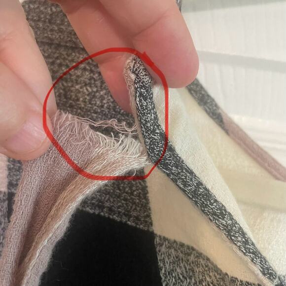 Ro & De Plaid Bell Sleeve Bow Back Blouse sz Medium - Picture 4 of 15